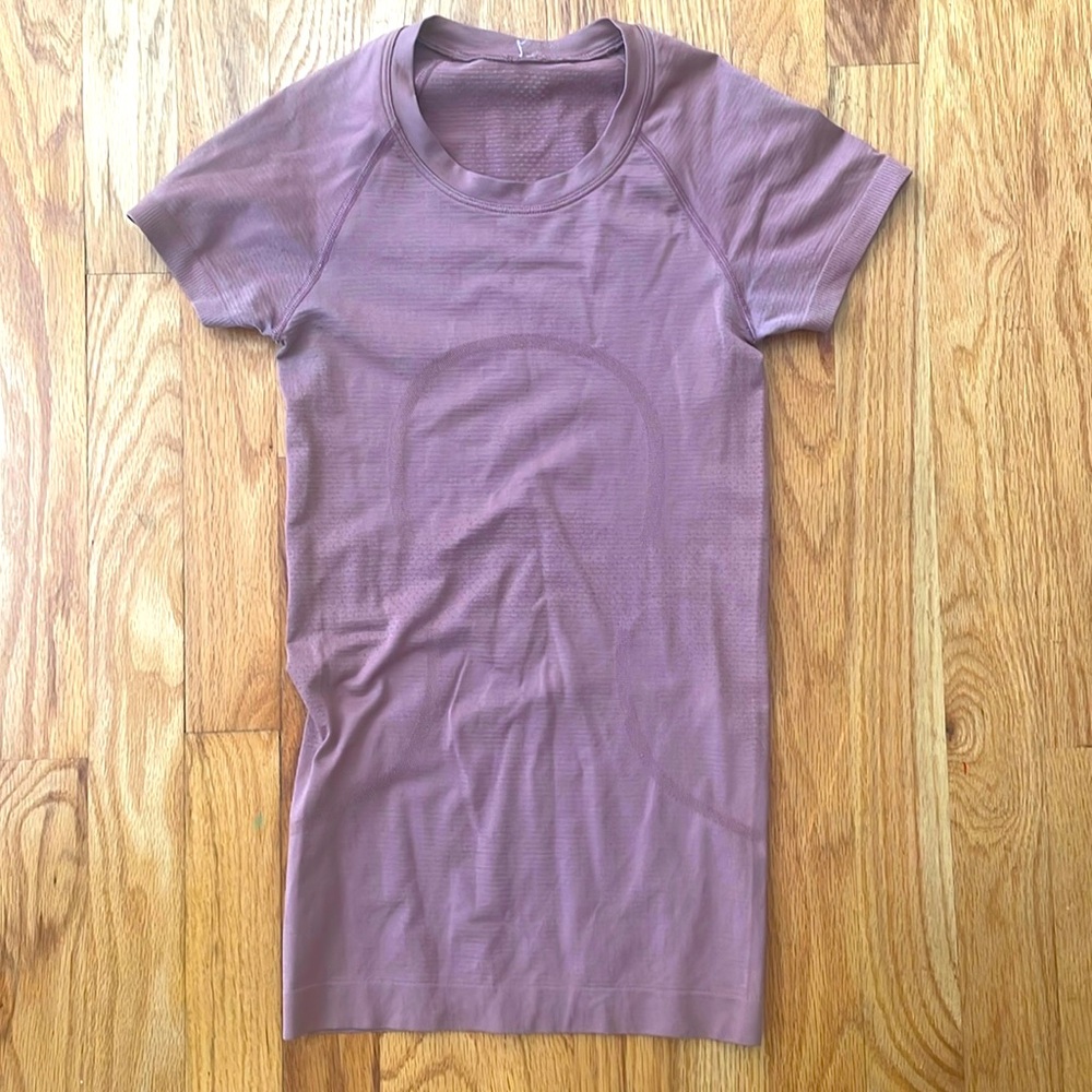 Lululemon swiftly tech. Dusty pink. Size 0. Waist length